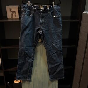 RedHead Men's Relaxed Fit Blue Jeans